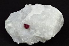 Minerál SPINEL