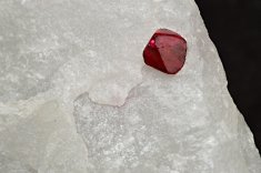 Minerál SPINEL